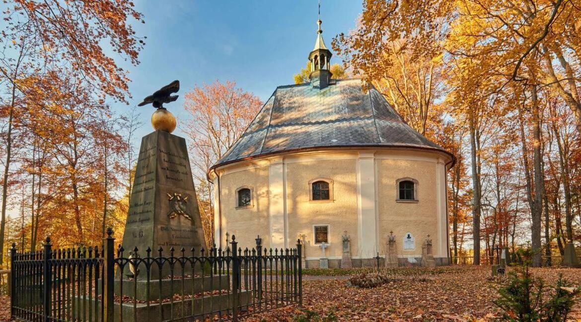 Srub Na Svahu Sjezdovky V Radvanicich Radvanice  エクステリア 写真